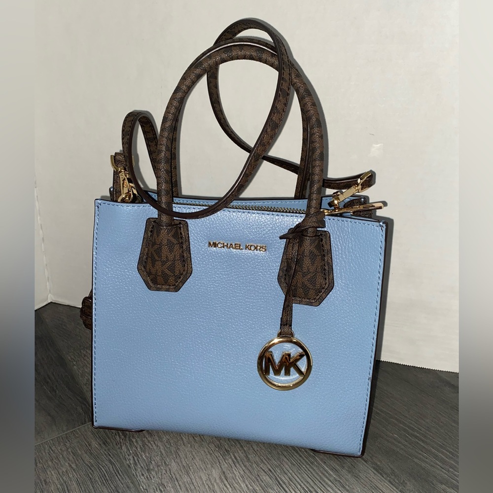 MICHAEL KORS MERCER MEDIUM MESSENGER CROSSBODY BAG CHAMBRAY & BROWN SIGNATURE